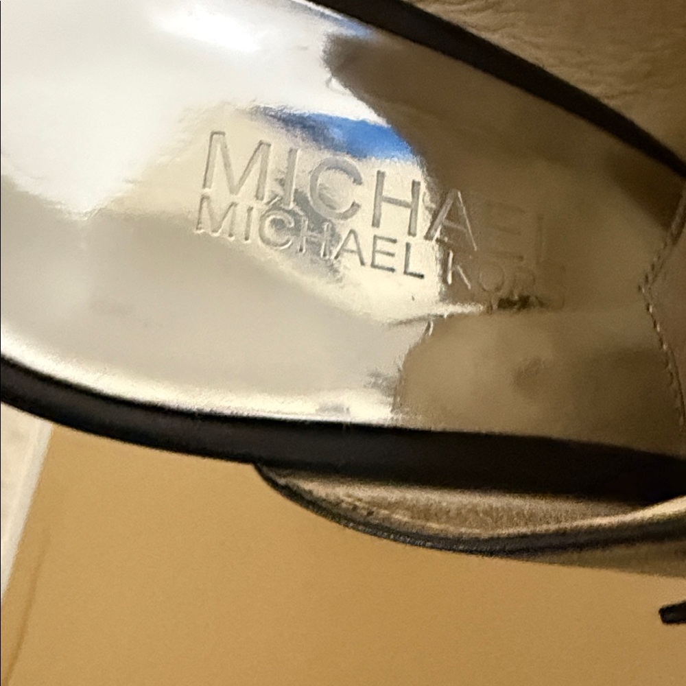 Michael Kors Isabella peptoe Mules - Picture 5 of 5